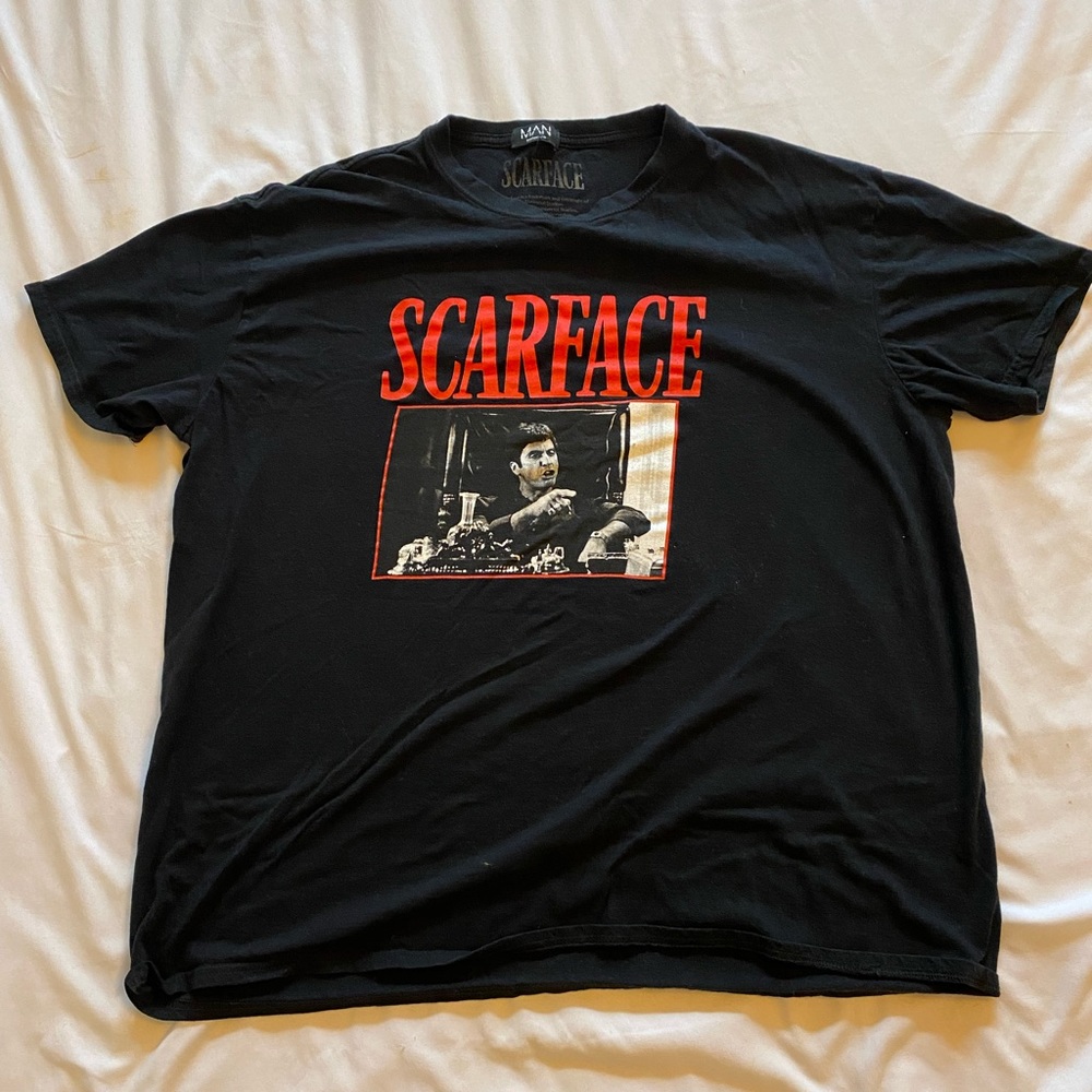 “scarface” graphic t shirt